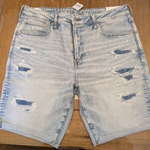 American Eagle Airflex + Mens Jean Short At The Knee
